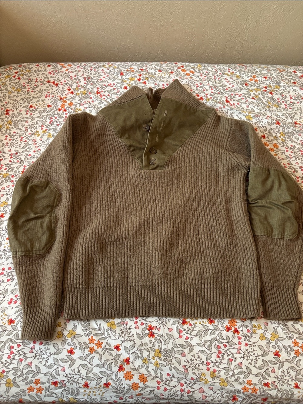 National Geographic Olive Green V-Neck Knit Sweater with Elbow Patches